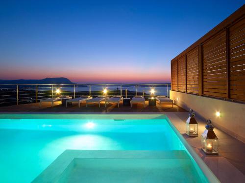  Kokkinon Khorion Villa Sleeps 6 with Pool Air Con and WiFi in Kókkinon Khoríon