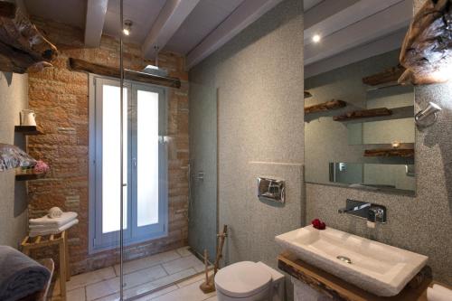  Kokkini Villa Sleeps 6 with Pool Air Con and WiFi in Kokkínion