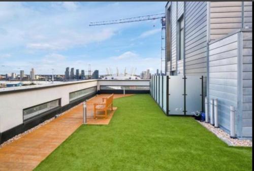 Luxury Lodge Excel London