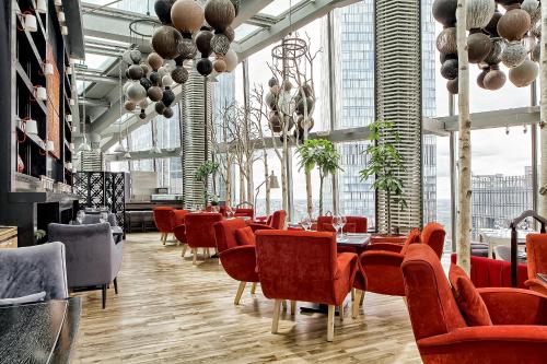 Sky Light - the best studio apartment in Moscow 57th floor Empire building