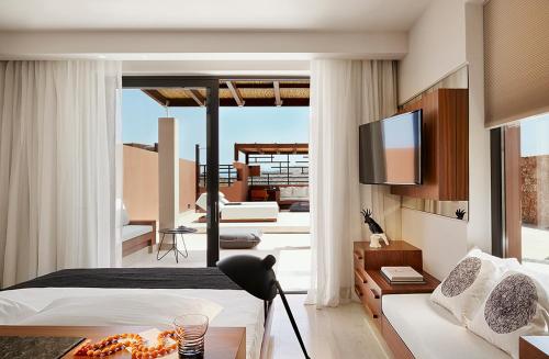  Tsifliki Villa Sleeps 8 with Pool Air Con and WiFi in Kalidhón