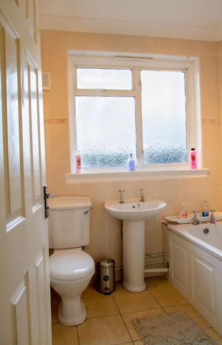 Zuhanyzó, Carvetii - Derwent House - Spacious 2nd floor flat in Grangemouth