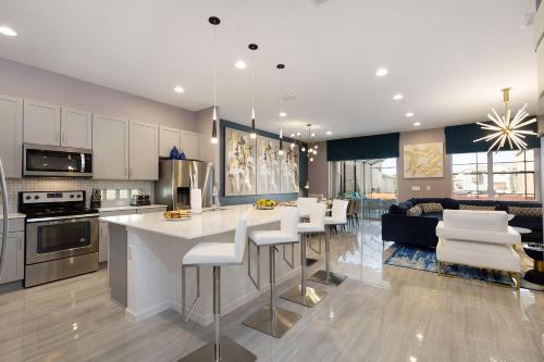 6046 Broad Oak at Solterra Resorts - main image