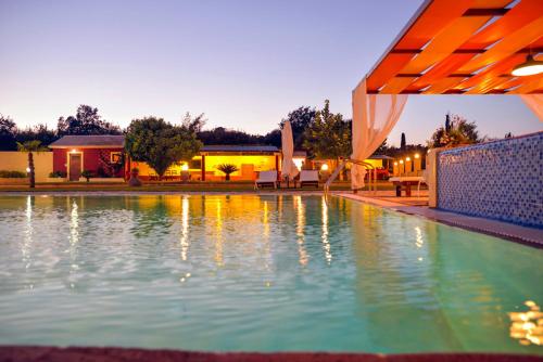  Agia Triada Villa Sleeps 10 Pool Air Con WiFi in Agios Ioannis