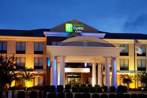 Holiday Inn Express & Suites Tupelo