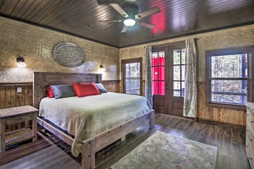 Elegant Cabin in Broken Bow with Hot Tub and Fire Pit! - image 4