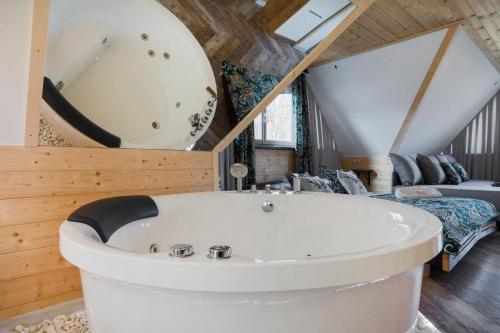 Goralska Villa Apartamenty Z Jacuzzi & Home Spa & Zakopane - Zakopane