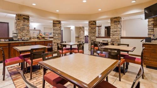 SureStay Plus Hotel by Best Western Coffeyville