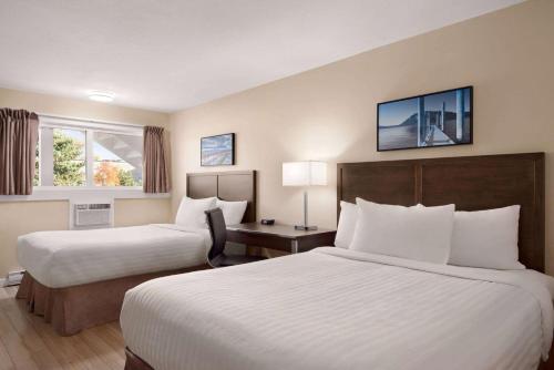 Travelodge by Wyndham Salmon Arm BC