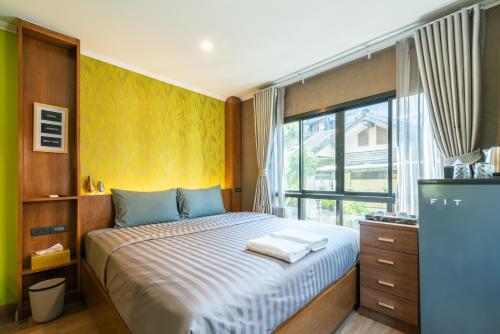 room detail thumbnail 1