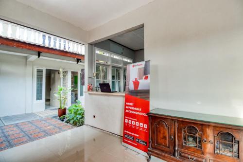 RedDoorz near Malioboro Tugu Station Jogja 2 in Godean