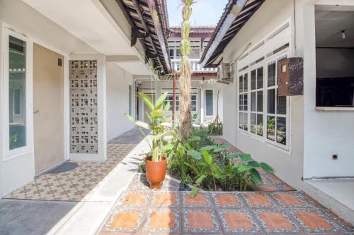 RedDoorz near Malioboro Tugu Station Jogja 2 in Godean