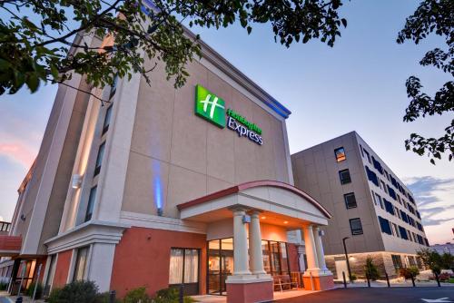 Holiday Inn Express Boston by IHG in Boston, USA