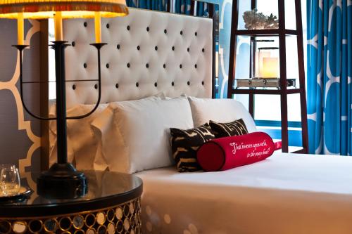 233919115 Kimpton Hotel Monaco Philadelphia by IHG