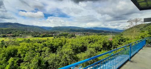 Utsikt, Leely Garden Valley Lodge Tambunan in Tambunan