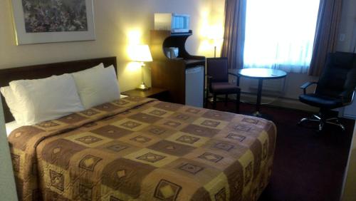 Super 8 by Wyndham Lethbridge, Lethbridge (photo 5)