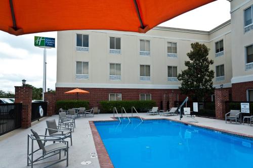 游泳池, 快捷假日酒店及斯科特套房- 拉斐特西 (Holiday Inn Express Hotel & Suites Scott-Lafayette West) in 路易斯安那州斯科特 (LA)