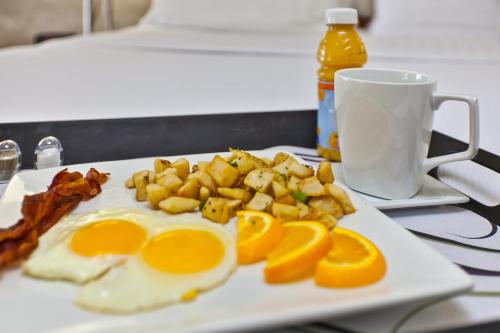 Holiday Inn & Suites Bolingbrook by IHG in Bolingbrook, USA