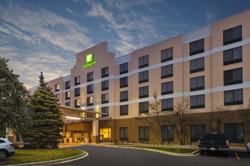 Holiday Inn Hotel & Suites Bolingbrook, an IHG hotel - Bolingbrook