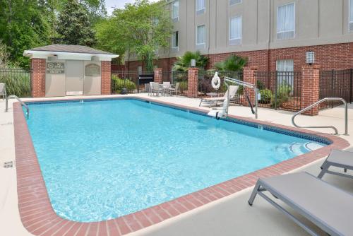 Holiday Inn Express Hotel & Suites Lafayette