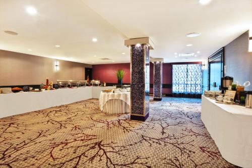 Crowne Plaza Kitchener-Waterloo, an IHG Hotel