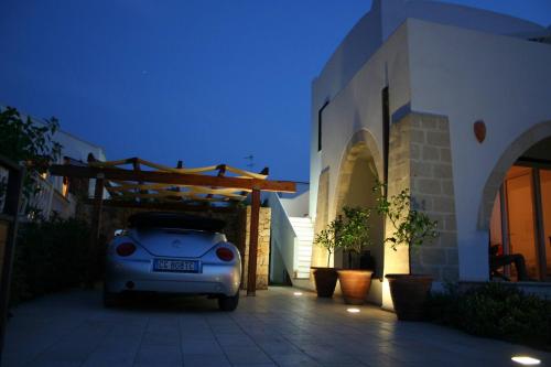 Apartment 3 With Pool And Sea View - image 10