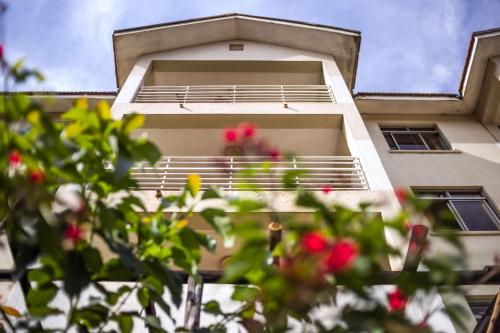 Bushpig Backpacker Hostel – Kampala