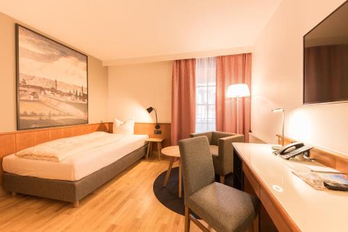 1 twin bed