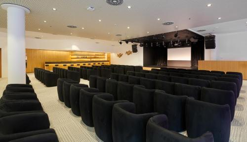 Hipotels Playa de Palma Palace&Spa - image 2