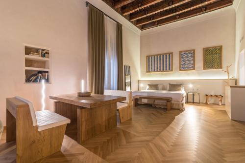 ICON Rosetó by Petit Palace - image 4