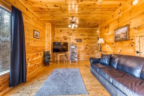 Bearfoot Lodge - image 2
