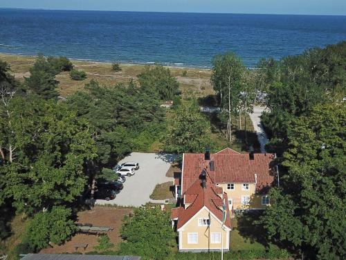 . Strandvillan Ljugarn