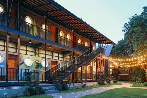 イエロー ピロー ビレッジ