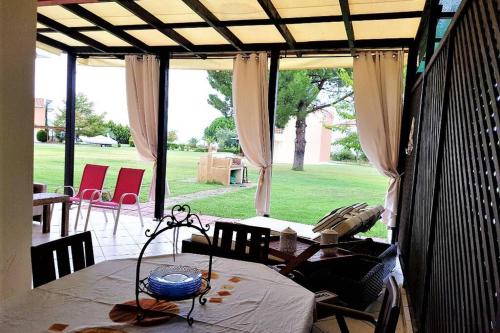  Villa Nicol in 63081 Neos Marmaras