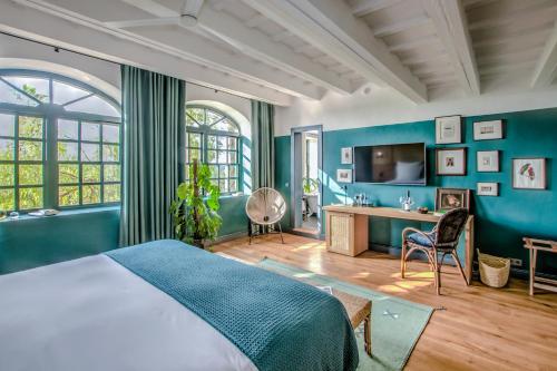 hotel photo