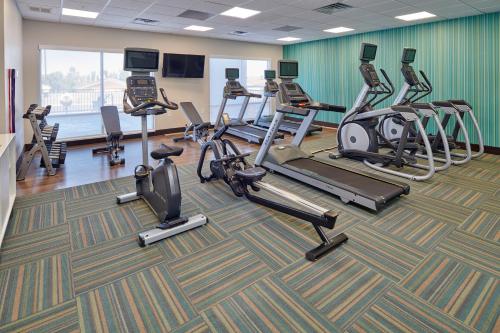 Holiday Inn Express & Suites El Paso - Sunland Park Area by IHG - 피트니스 센터