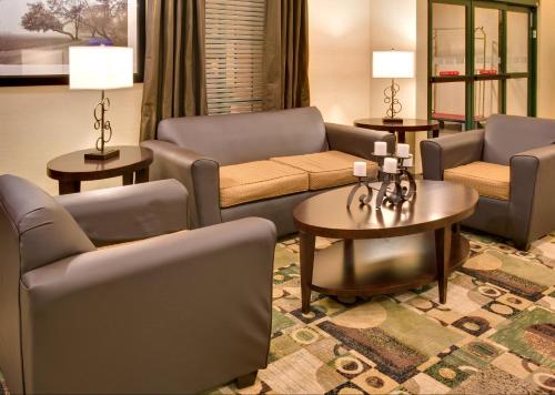 Holiday Inn Express Hotel & Suites Pleasant Prairie-Kenosha, an IHG Hotel