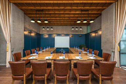 LeafIN Hotel Beijing Wangjing SOHO – Beijing, NY
