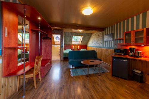 Padu Hotell - image 13