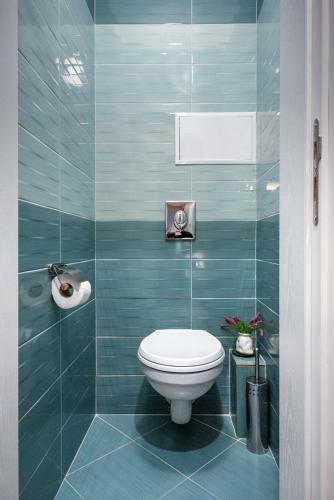 The Central Viewer - 2BR APART, София (фото 7)