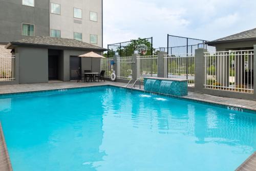 Staybridge Suites - Lake Charles, an IHG Hotel