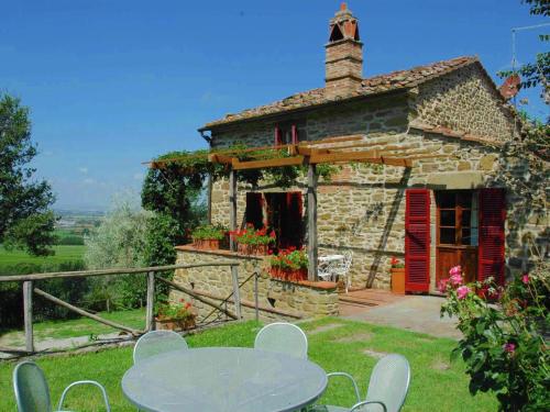 Exclusive Villa in Cortona with Private Swimming Pool - image 7