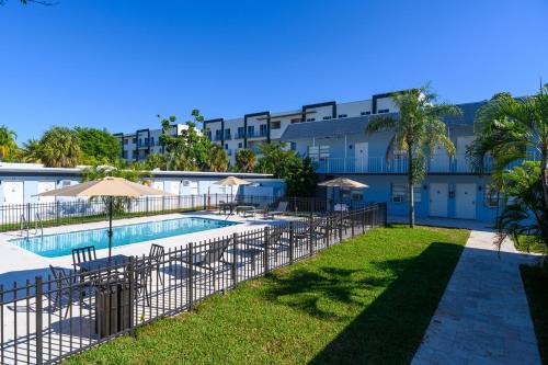 Florida Vacays Start Here! Luxury, Location & Pool near Serafina Italian Restaurant & Waterfront Bistro
