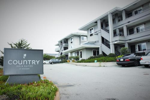 Country Inn & Suites by Radisson Monterey Beachfront-Marina CA - image 9