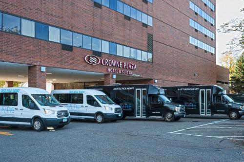 Crowne Plaza Suites MSP Airport