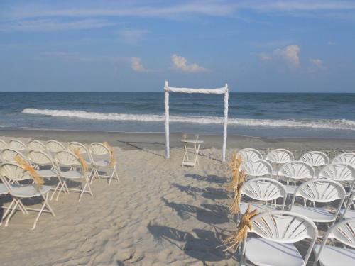 Holiday Inn Oceanfront at Surfside Beach an IHG Hotel