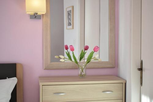 Mirto Beach Hotel & Restaurant in Paralia Vrachou