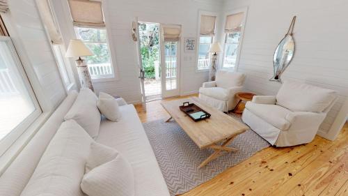 Sea Shack - 128 Tupelo Street by Dune Vacation Rentals - image 2