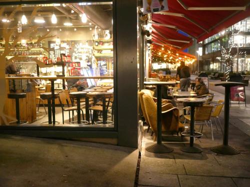 Central and cozy next to Oslo S in Old Oslo