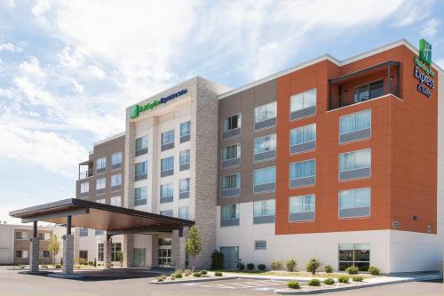 Holiday Inn Express & Suites Sandusky an IHG Hotel - image 9